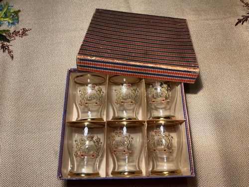 Boxed set queen elizabeth - 6,