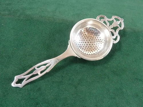 Nice vintage tea - tea, strainer