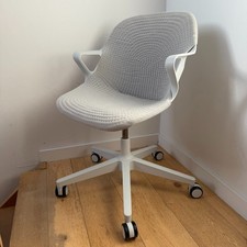 Herman Miller Zeph Chair –