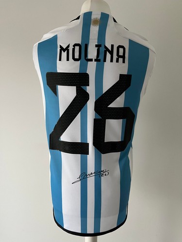 Signed nahuel molina - nahuel,