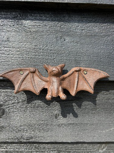 Bat cast iron wall hanging - cast,