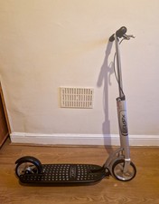🛴 Xootr MG Adult Kick Scooter in Black with Fender & Bag