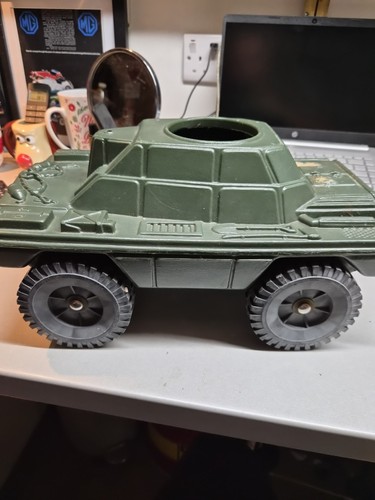 Vintage 1970 action - action, scout