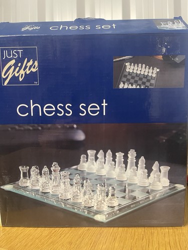 Just gifts glass chess set - gifts,
