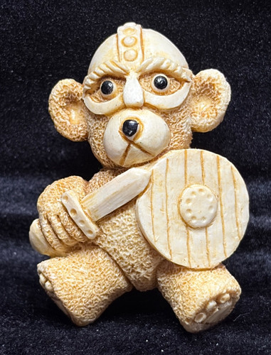 Resin brooch teddy - resin,