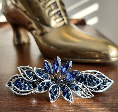 Blue magnetic collar brooch - blue,