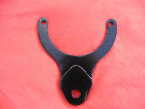 Single bolt mounting bracket - mounting,