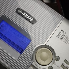 Yamaha DGX-205 76-Key Portable Grand Keyboard with LCD Display