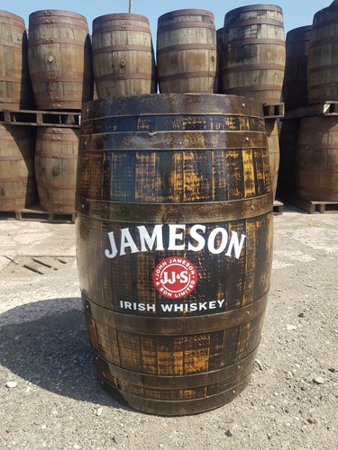 Varnished oak whiskey - varnished,