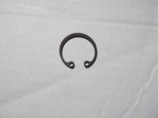 FORD MK2 ESCORT RS 2000 MK2 MEXICO TYPE 'E' GEARBOX SPEEDO CABLE CIRCLIP 'NEW'