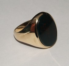 Vintage 9ct Yellow Gold Bloodstone Ring Size P