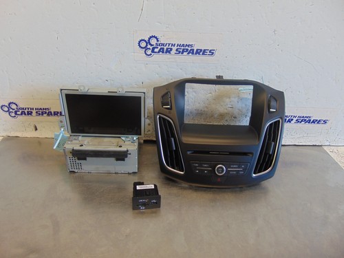 Ford focus stereo sat nav - stereo,