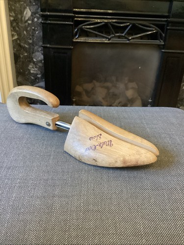 Vintage walk over wooden shoe - walk-over,