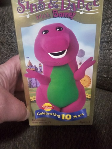 Barney sing and dance - -,