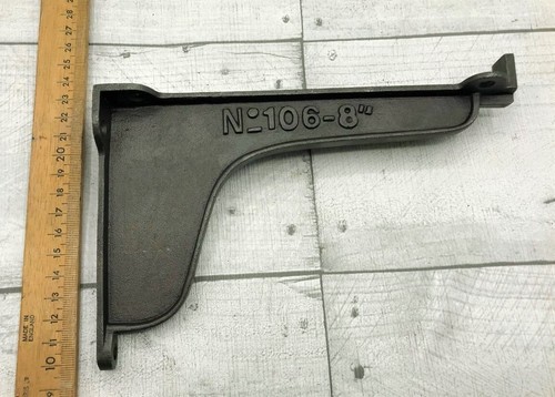 Shelf brackets pair cast - brackets-pair,