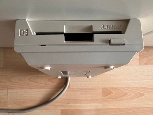 Amiga 1011 external disk - external, 3.5"