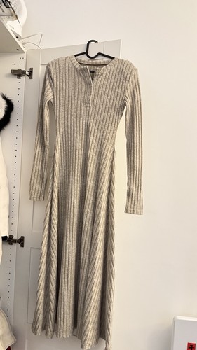 Beige ribbed knit - beige, v-neck