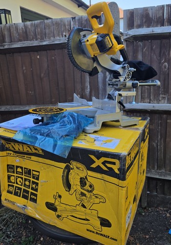 Dewalt mitre saw 18v - mitre,