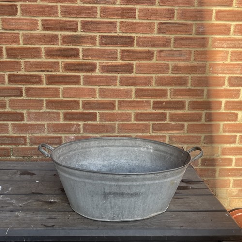 Superb galvanised bath - galvanised,
