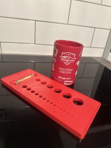 Snap mug metric - &,