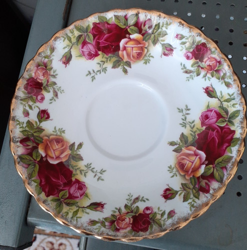 Vintage royal albert bone - royal,