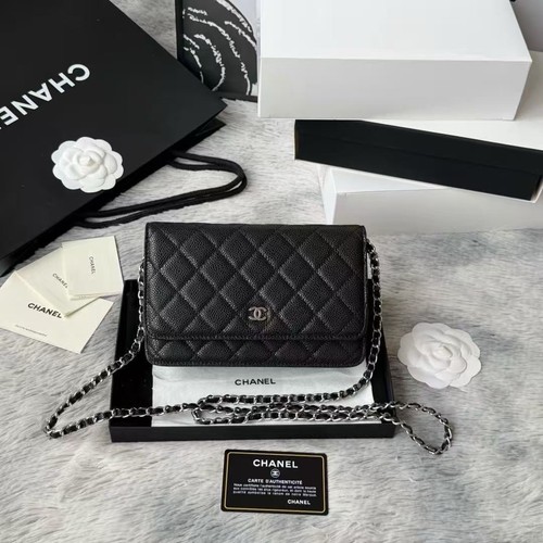 Chanel black quilted leather - black,