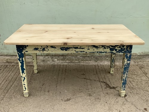 Quirky old pine mahogany - quirky,