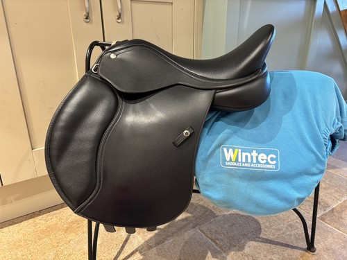 Wintec saddle with - 15”,