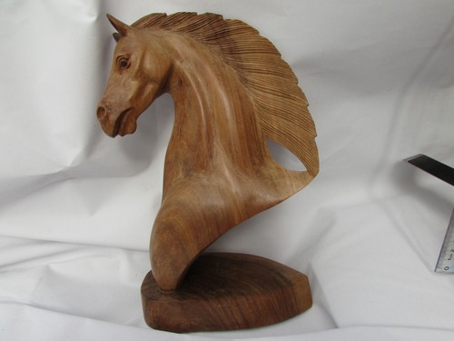 Detailed hand carved - cm,