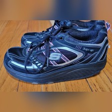 Skechers Shape Ups  -SZ 8.5