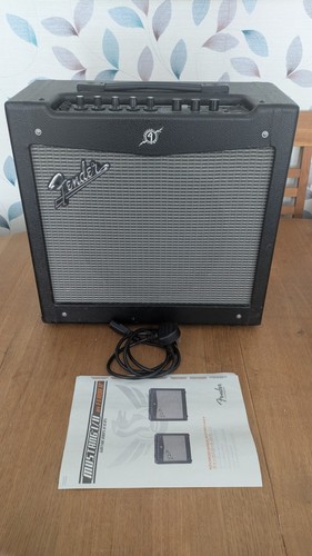 Fender mustang digital 40 - ii,