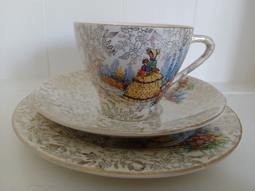 Vintage empire england - ,