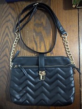 Primark Black Faux Leather Shoulder Bag w. Golden Chain