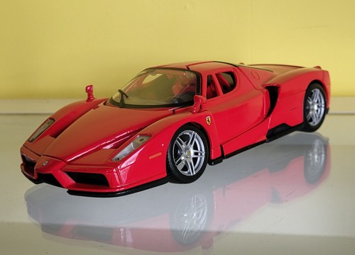 Maisto ferrari enzo die - ferrari, 1:24