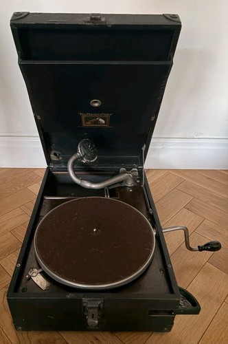 Antique hmv model - model, 101