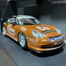Autoart 1/18 Porsche 911 GT3R