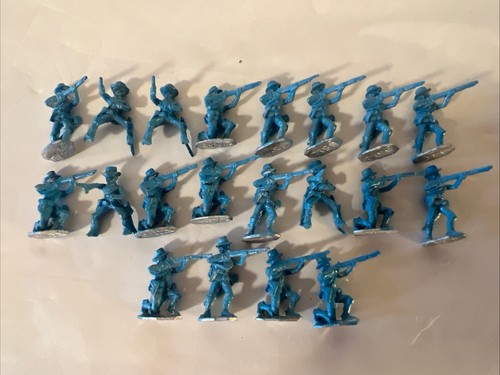 Miniature soldiers metal - soldiers,