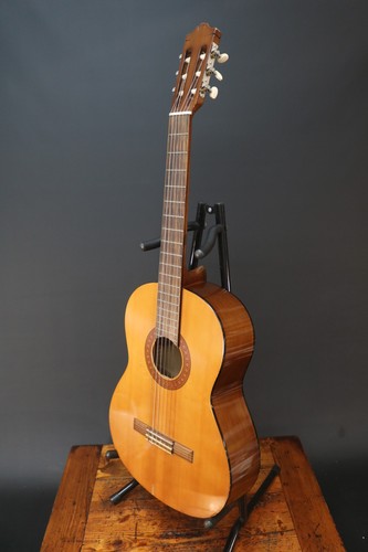 Yamaha c40 classical acoustic - yamaha,