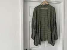 Ladies Ann Harvey Coverup Size