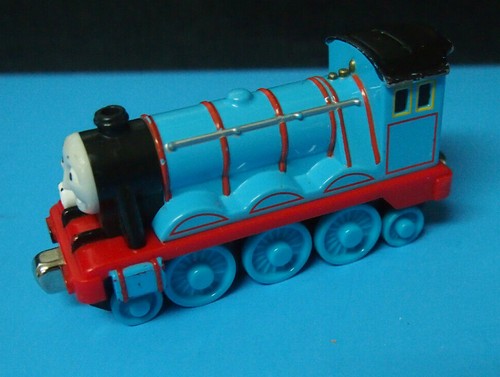 Thomas tank diecast train - thomas,