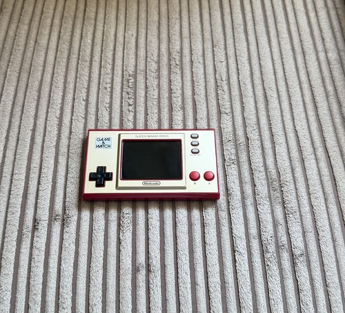 Nintendo game watch super - &,