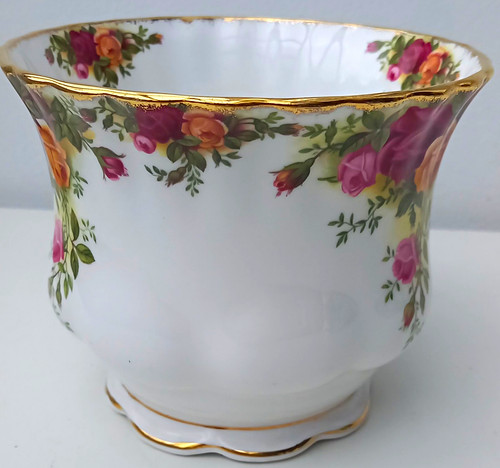 Vintage royal albert old - royal,
