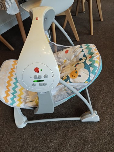 Fisher price baby swing - baby,