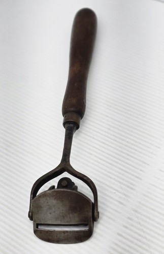 Antique cooper carpenter - cooper's, carpenter's