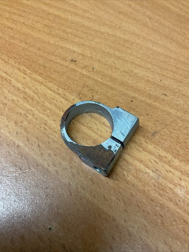 Distributor clamp bsa - distributor, c15