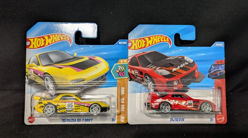 Hot wheels pair 95 mazda - hot, of