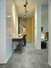 997M Grey Square Tile Effect