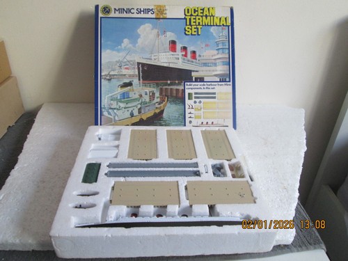 1200 hornby minic ships - ,