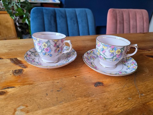 Tuscan pink yellow blue - pink,