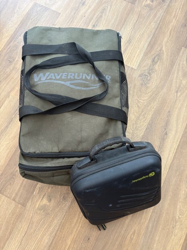 Waverunner shuttle bait boat - shuttle,